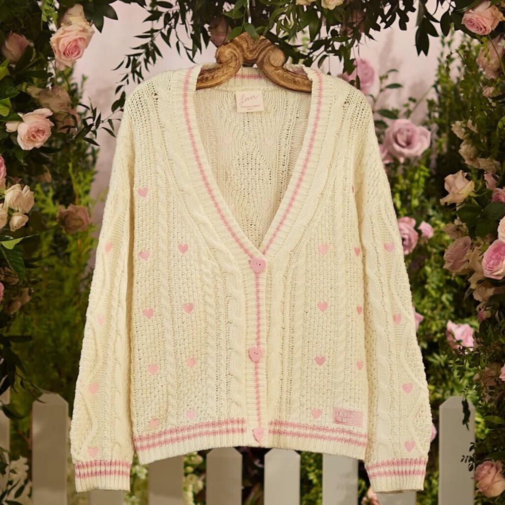 LOVER CARDIGAN 
TAYLOR SWIFT